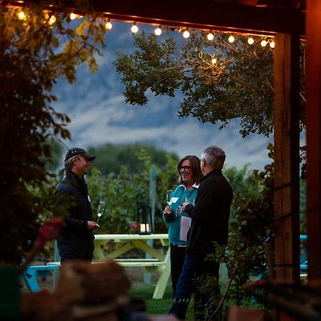 Crowsnest Vineyards Guesthouse Keremeos Extérieur photo