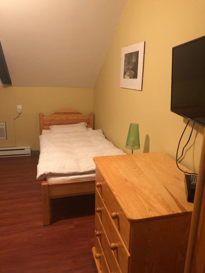 Crowsnest Vineyards Guesthouse Keremeos Extérieur photo